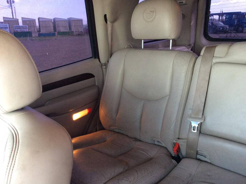 2003 Cadillac Escalade