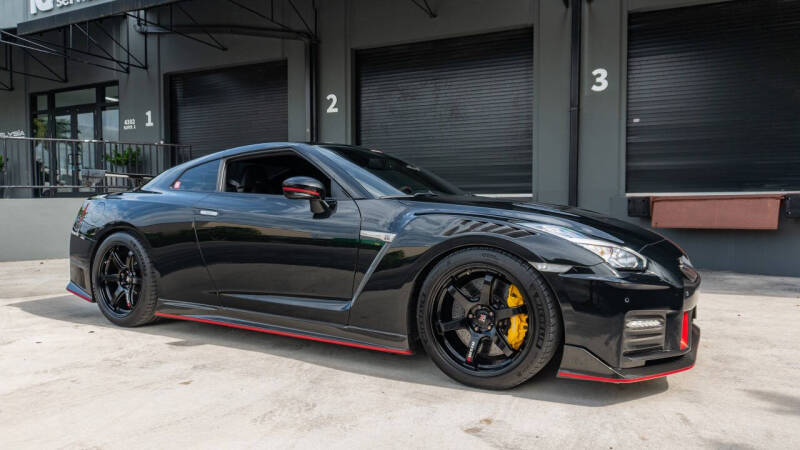 2017 Nissan GT-R NISMO