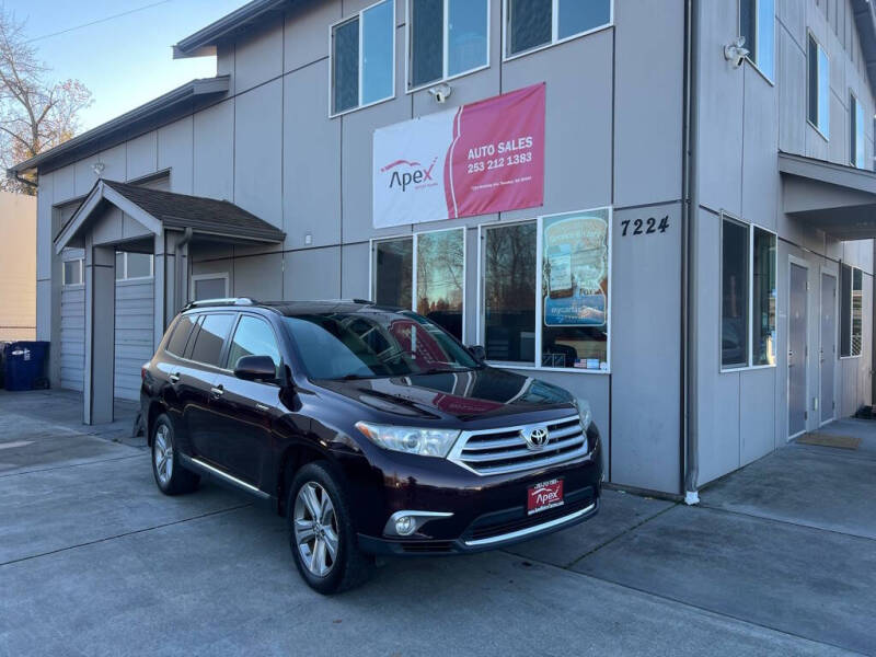 Toyota Highlander's photo