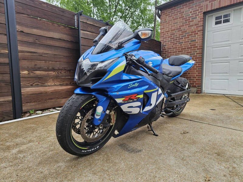 2015 Suzuki GSX-R1000 for sale at Hams Auto Sales in Fenton MO