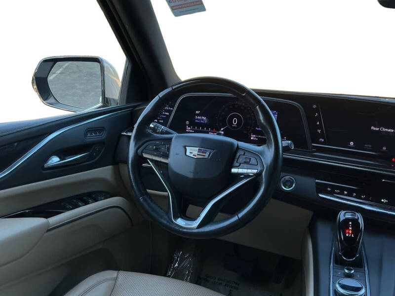 2022 Cadillac Escalade ESV Premium Luxury