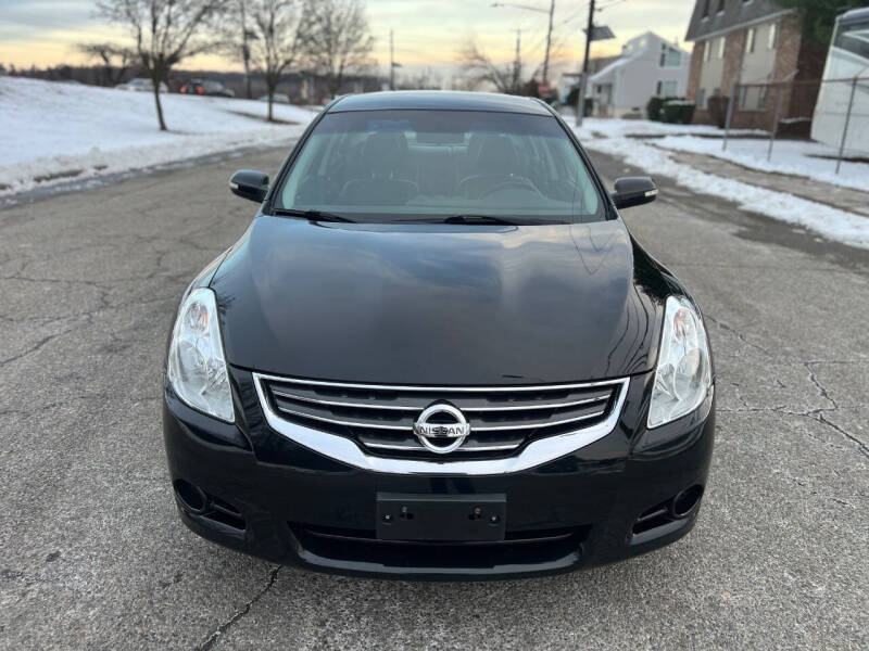 2011 Nissan Altima 3.5 SR