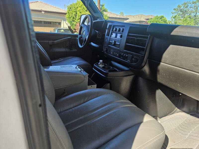 2018 Chevrolet Express 2500