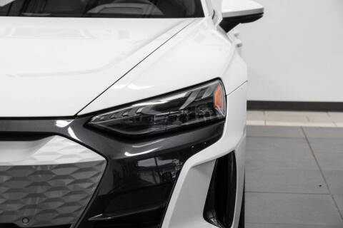 2022 Audi e-tron GT quattro Premium Plus