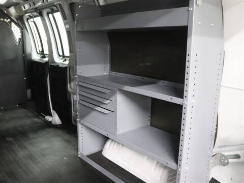 2022 Chevrolet Express 2500