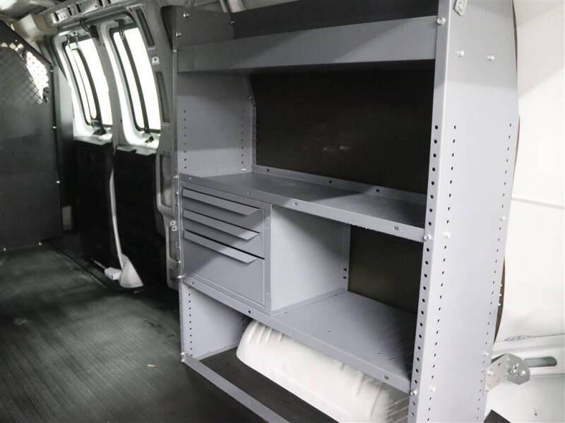 2022 Chevrolet Express 2500