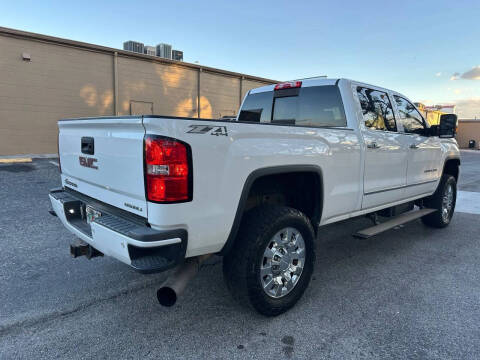 2015 GMC Sierra 2500HD Denali