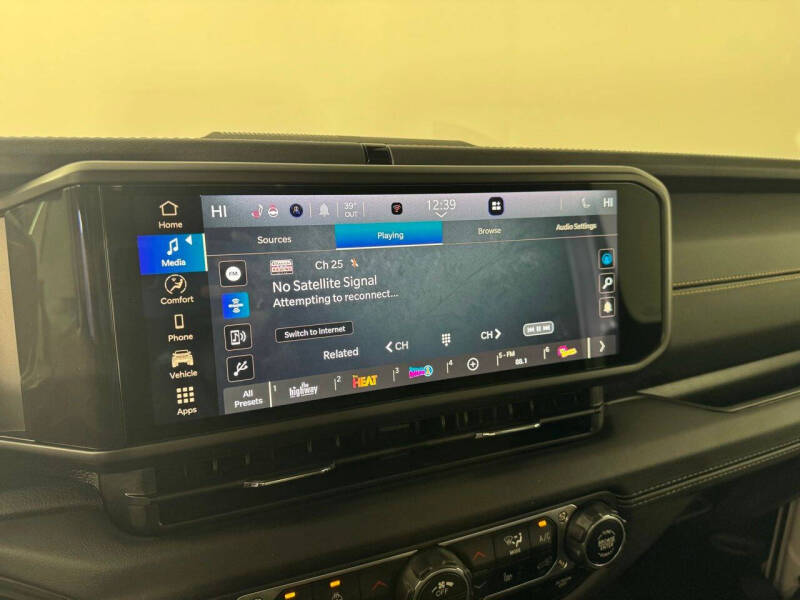 2025 Jeep Gladiator High Tide