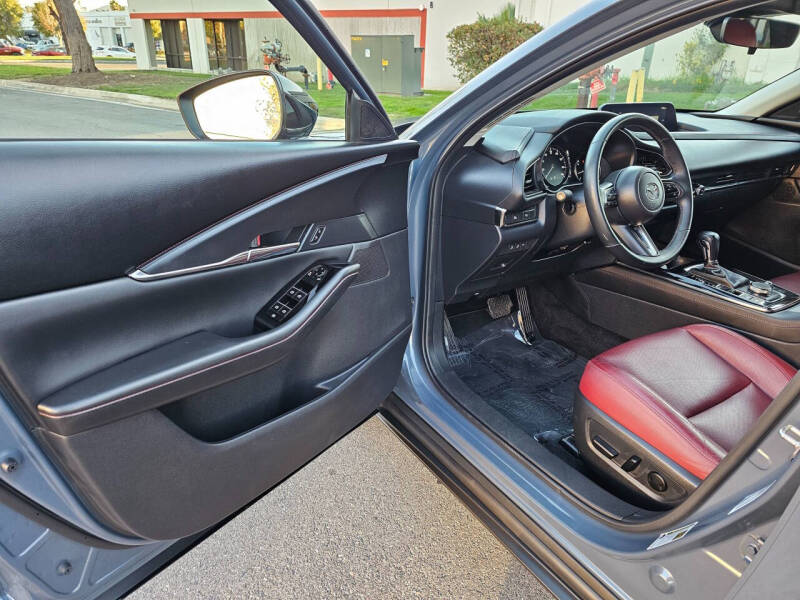 2025 Mazda CX-30 2.5 S Carbon Edition