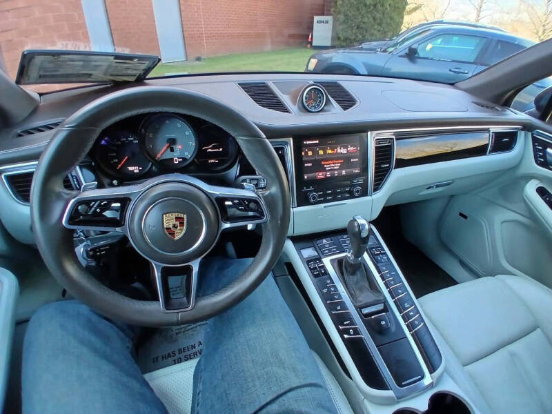 2017 Porsche Macan S
