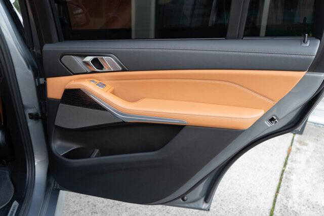 2023 BMW X7 53