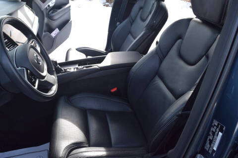 2022 Volvo XC90 T6 Inscription 6-Passenger