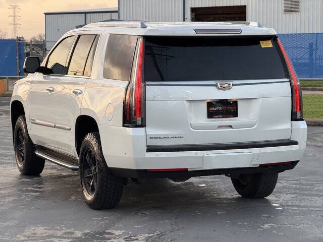 2017 Cadillac Escalade Luxury