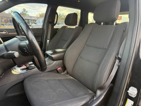 2019 Jeep Grand Cherokee Laredo