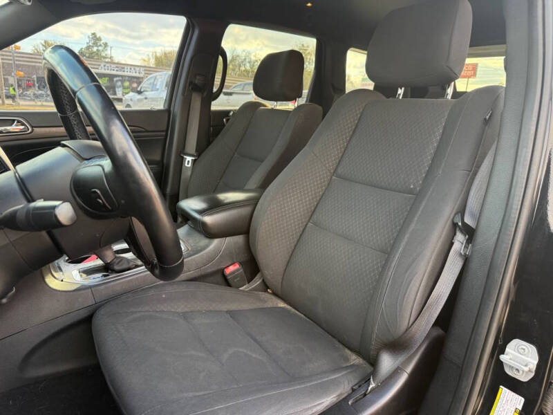 2019 Jeep Grand Cherokee Laredo