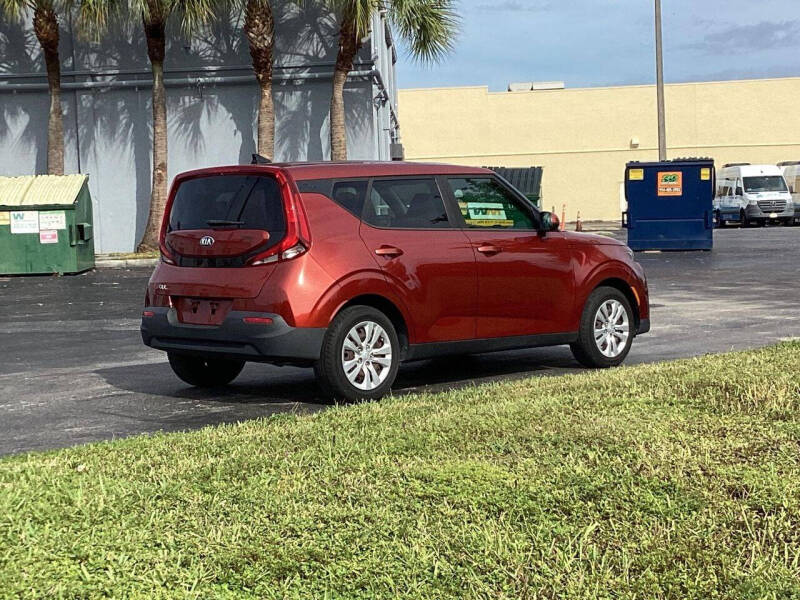 2020 Kia Soul LX