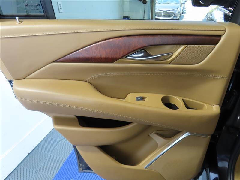2016 Cadillac Escalade Platinum