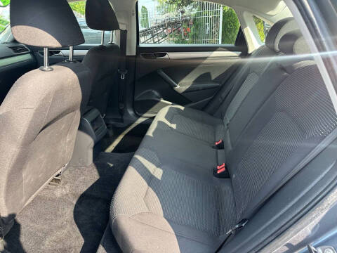 2016 Volkswagen Passat 1.8T S