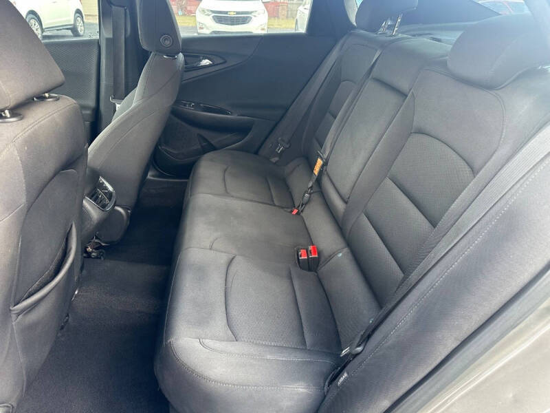 2017 Chevrolet Malibu LT