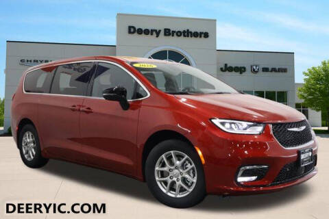 2026 Chrysler Pacifica Select