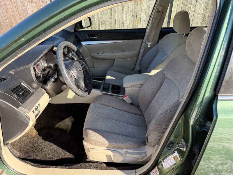 2014 Subaru Outback 2.5i