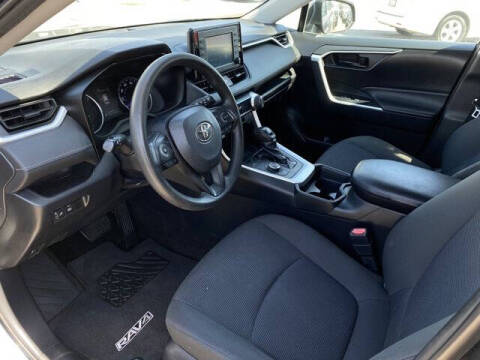 2019 Toyota RAV4 Hybrid LE