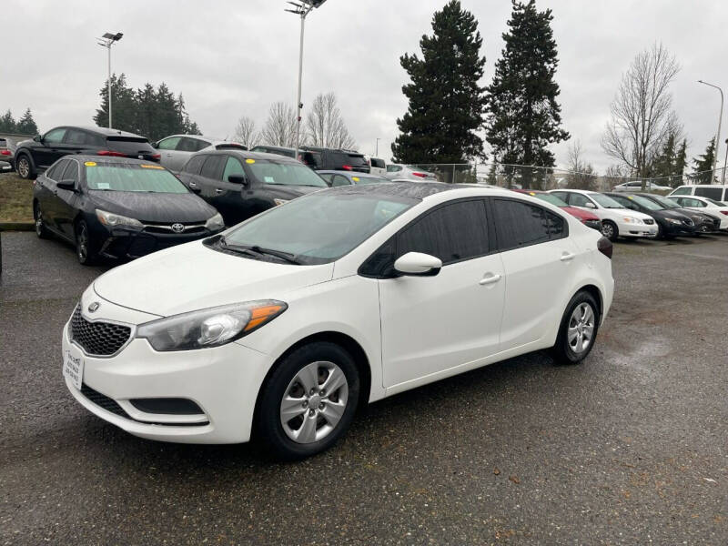 2016 Kia Forte for sale at King Crown Auto Sales LLC in Federal Way WA