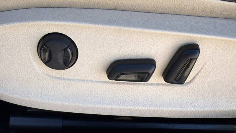 2018 Volkswagen Passat 2.0T SE