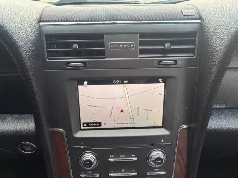 2016 Lincoln Navigator Select