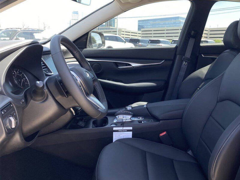 2025 Infiniti QX50 Pure