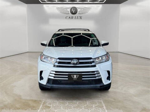 2019 Toyota Highlander LE