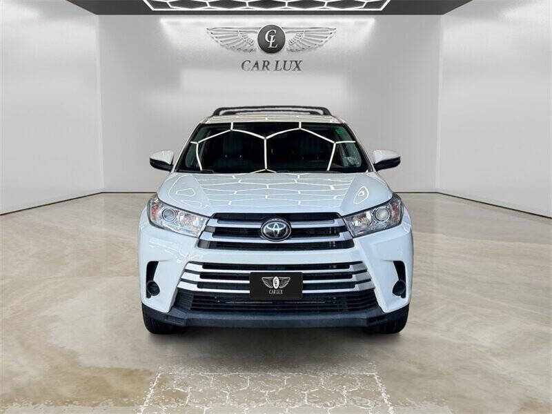 2019 Toyota Highlander LE