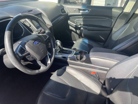 2017 Ford Edge Titanium