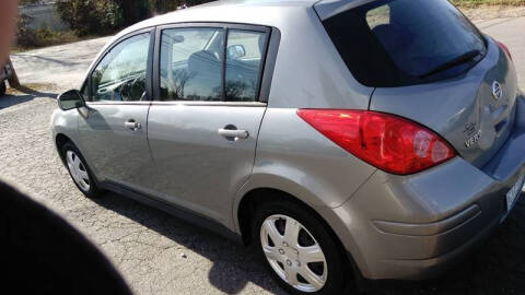 2010 Nissan Versa 1.8 S