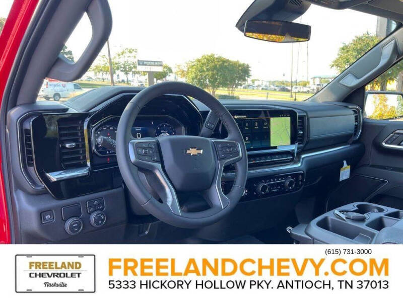 2024 Chevrolet Silverado 1500 LT