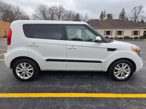 2013 Kia Soul +