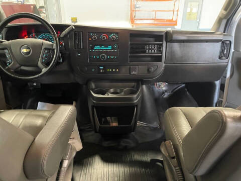 2023 Chevrolet Express 2500