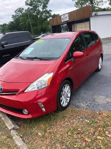 2013 Toyota Prius v Five