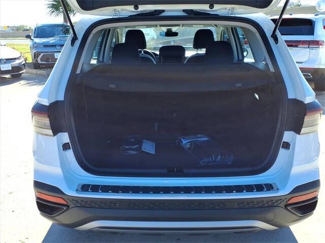 2026 Volkswagen Taos S