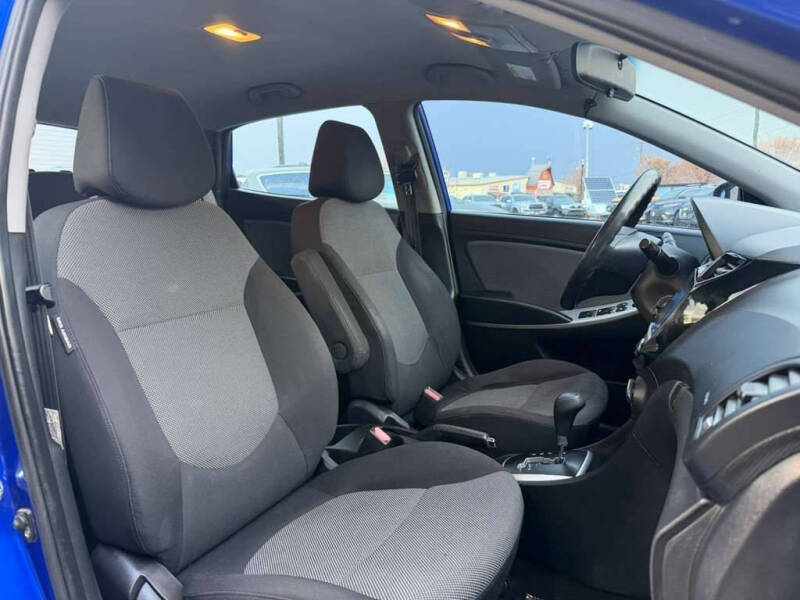 2012 Hyundai Accent GS