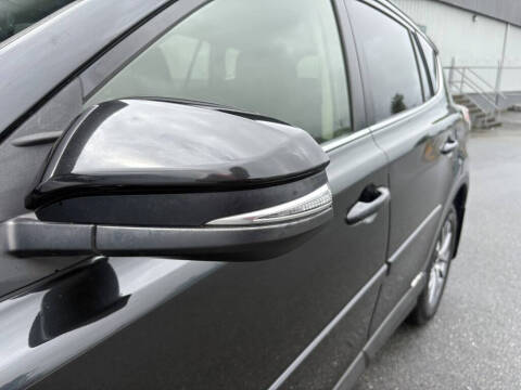 2016 Toyota RAV4 Hybrid XLE