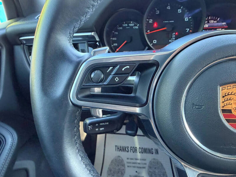 2021 Porsche Macan