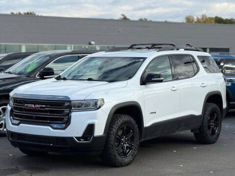 2023 GMC Acadia AT4