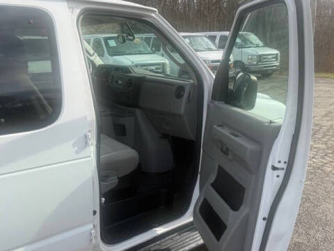 2014 Ford E-Series E-350 SD XL