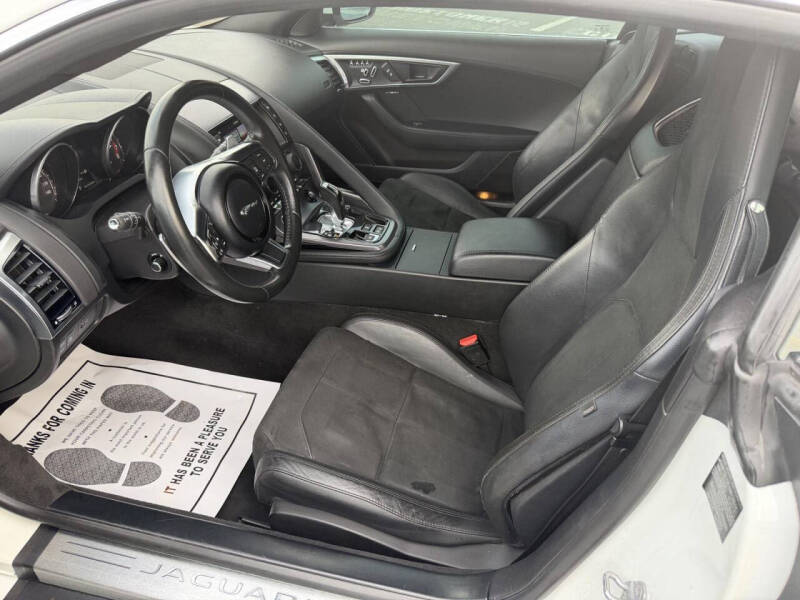 2018 Jaguar F-TYPE 296HP