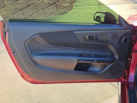 2025 Ford Mustang Dark Horse