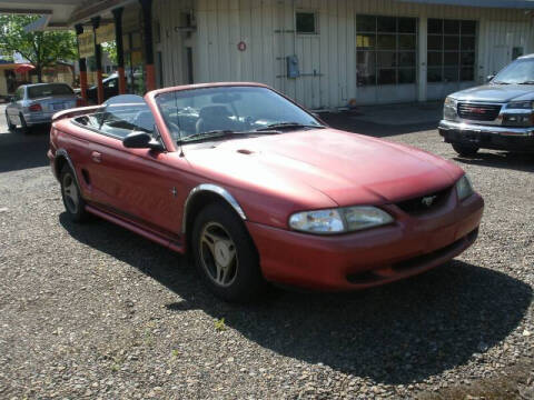 1998 Ford Mustang for sale at D & M Auto Sales in Corvallis OR