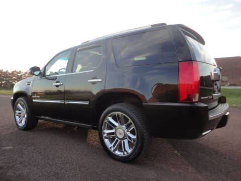 2013 Cadillac Escalade Platinum Edition
