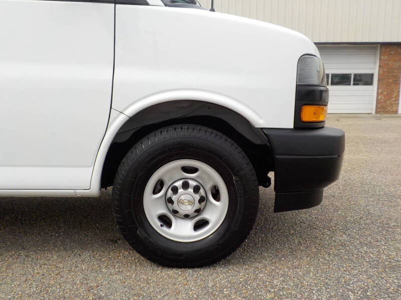 2021 Chevrolet Express 2500