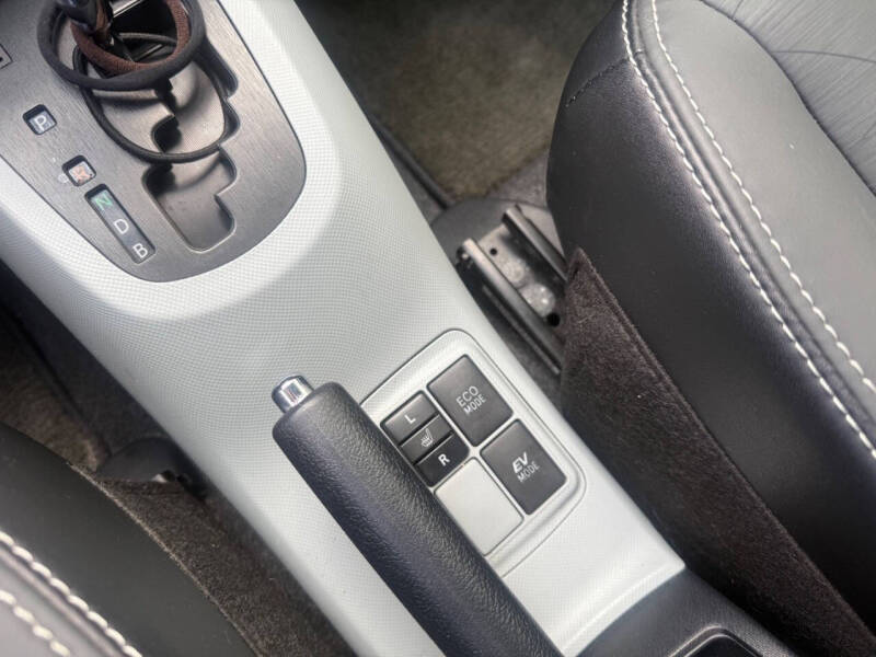 2014 Toyota Prius c Four